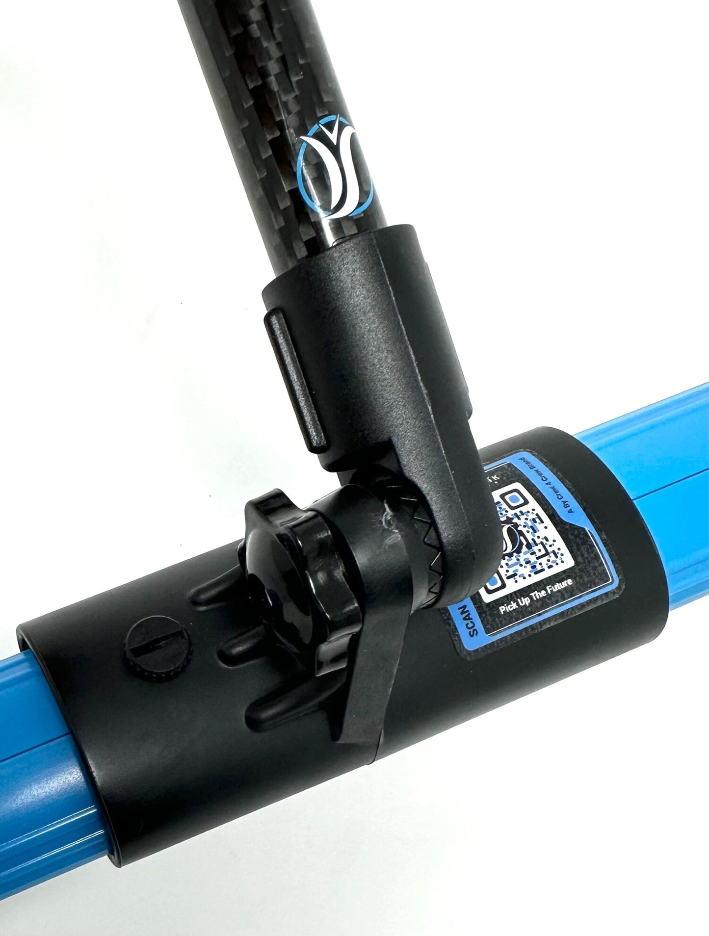 Soft silicone water blade paired with our proprietary (no wing-nut) adapter for seamless Snap-In integration with your Yot•Stik.